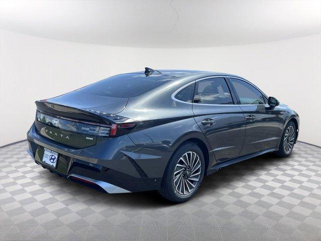 new 2024 Hyundai Sonata Hybrid car, priced at $32,011