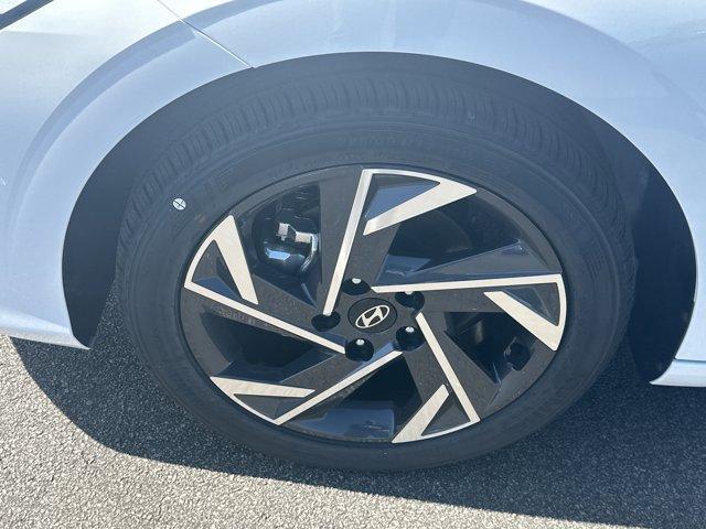 new 2025 Hyundai Elantra car, priced at $24,719