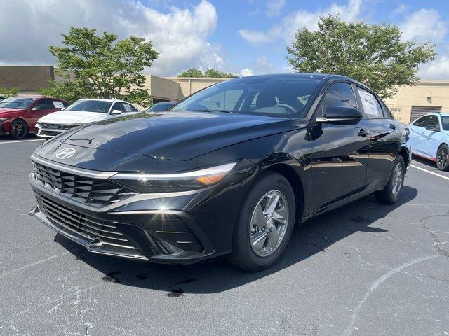 new 2025 Hyundai Elantra car, priced at $23,198