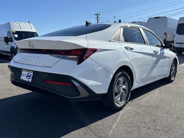 new 2025 Hyundai Elantra car, priced at $23,624