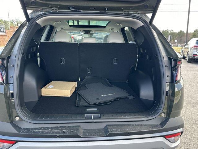 new 2025 Hyundai Tucson car, priced at $39,638