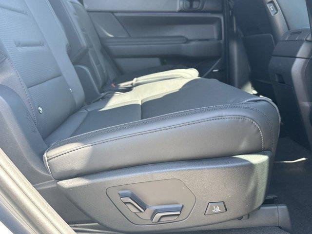 new 2025 Hyundai SANTA FE HEV car, priced at $49,076