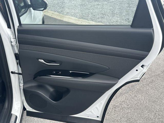 new 2025 Hyundai TUCSON Hybrid car, priced at $43,080
