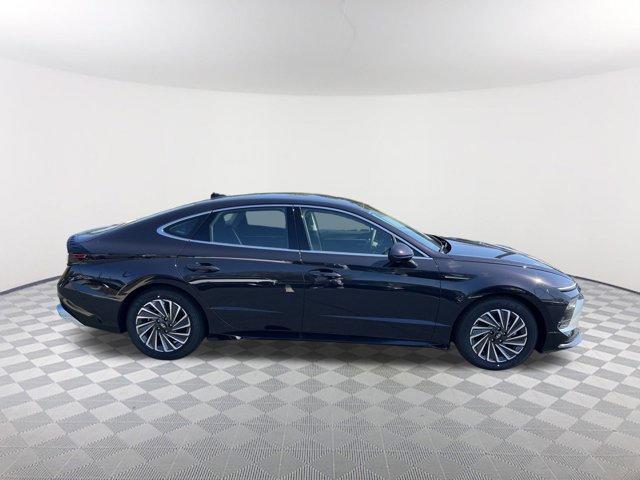 new 2025 Hyundai Sonata Hybrid car, priced at $30,875