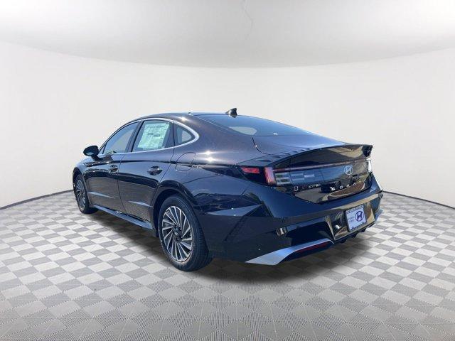 new 2025 Hyundai Sonata Hybrid car, priced at $30,875