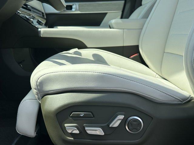 new 2025 Hyundai SANTA FE HEV car, priced at $50,179