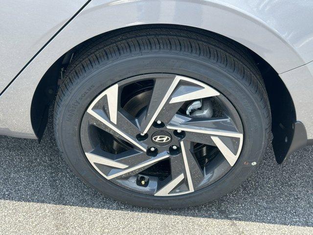 new 2025 Hyundai Elantra car, priced at $24,467