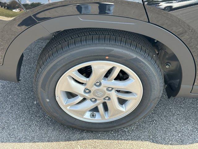 new 2025 Hyundai Venue car, priced at $22,320