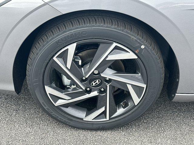 new 2025 Hyundai Elantra car, priced at $24,423