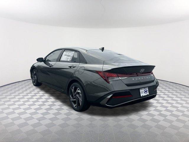 new 2025 Hyundai Elantra car, priced at $24,422