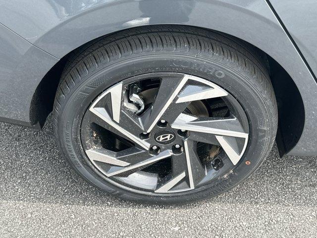 new 2025 Hyundai Elantra car, priced at $24,422