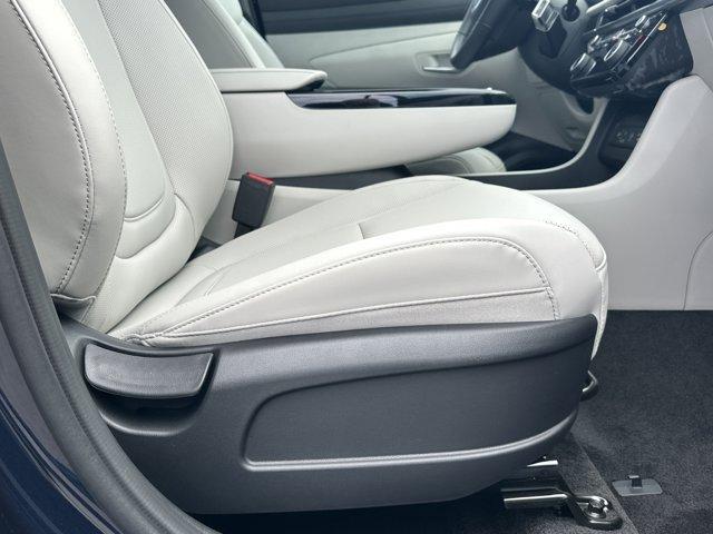 new 2025 Hyundai TUCSON Hybrid car, priced at $37,839