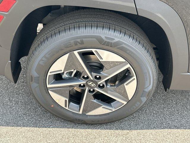 new 2025 Hyundai TUCSON Hybrid car, priced at $37,903