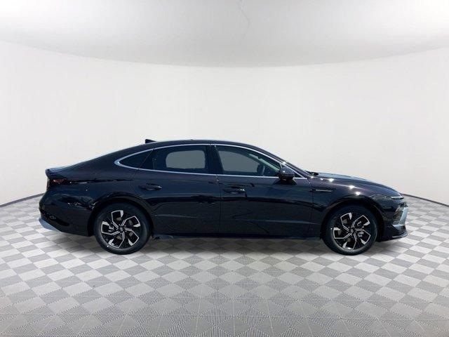 new 2025 Hyundai Sonata car, priced at $28,892