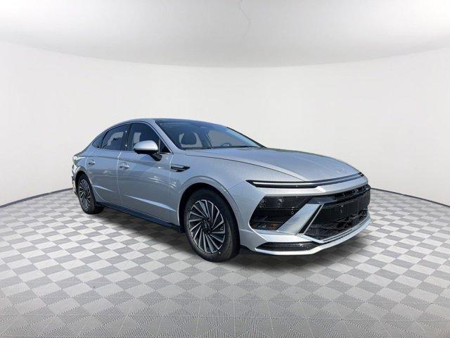 new 2025 Hyundai Sonata Hybrid car, priced at $36,990