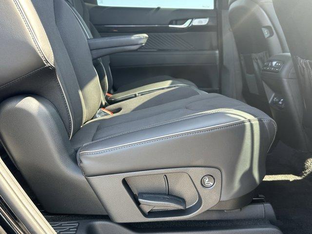 new 2025 Hyundai Palisade car, priced at $54,337