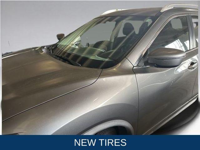 used 2018 Nissan Rogue car, priced at $11,900