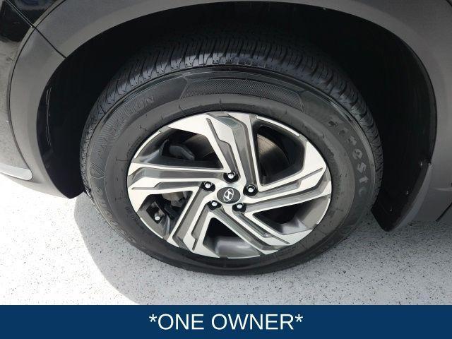 used 2021 Hyundai Santa Fe car, priced at $17,753