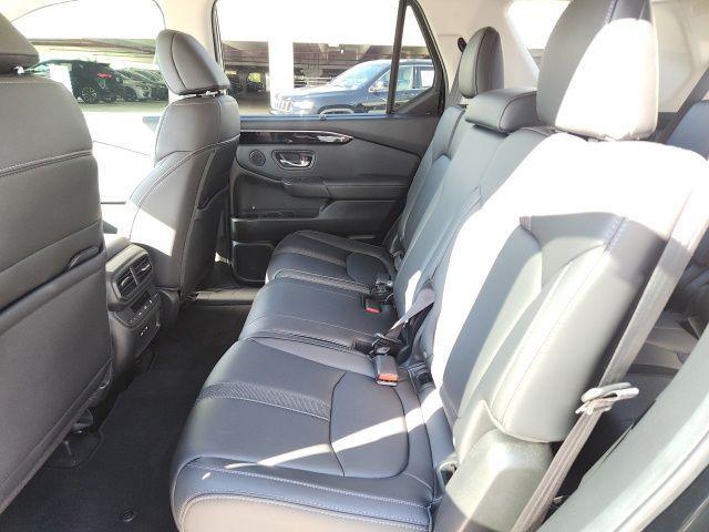 used 2025 Honda Pilot car, priced at $39,999