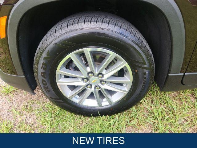used 2023 Chevrolet Traverse car, priced at $29,900
