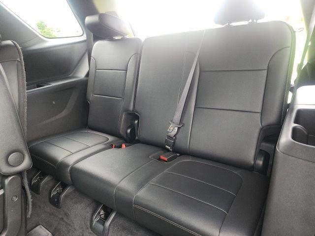 used 2023 Chevrolet Traverse car, priced at $29,900