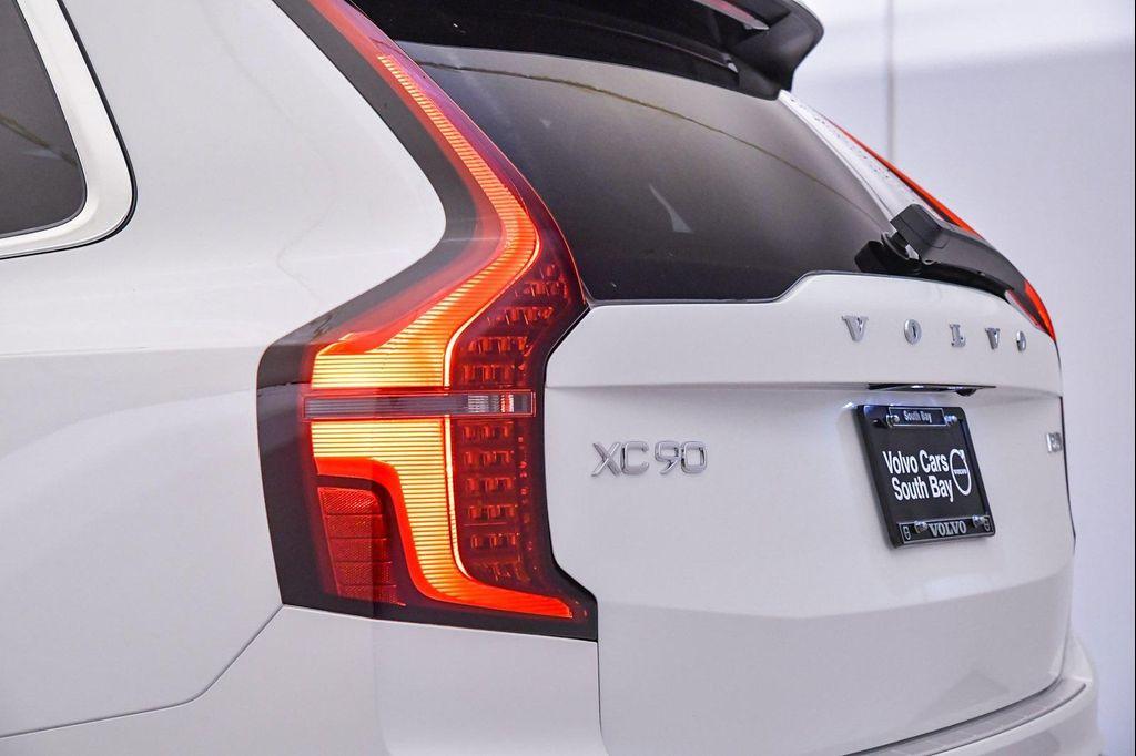 new 2026 Volvo XC90 car, priced at $71,825