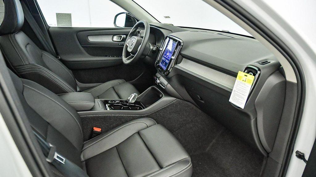 new 2026 Volvo XC40 car, priced at $46,425