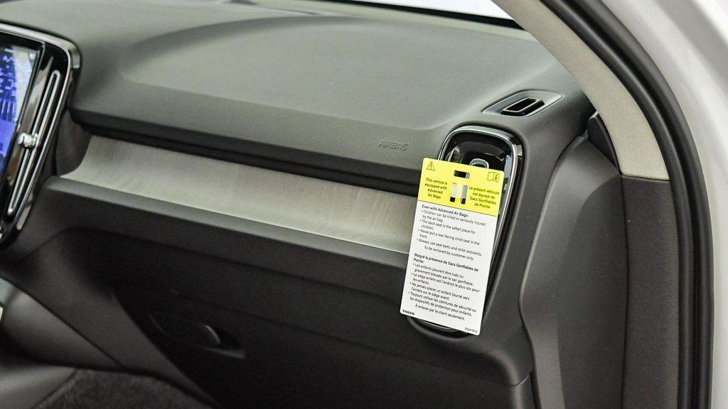 new 2026 Volvo XC40 car, priced at $46,425