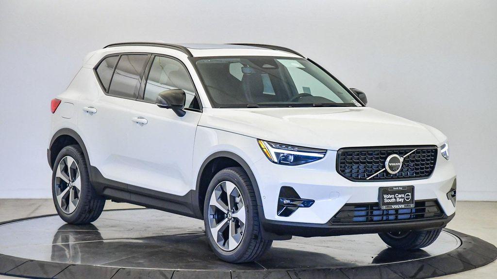 new 2026 Volvo XC40 car, priced at $46,425