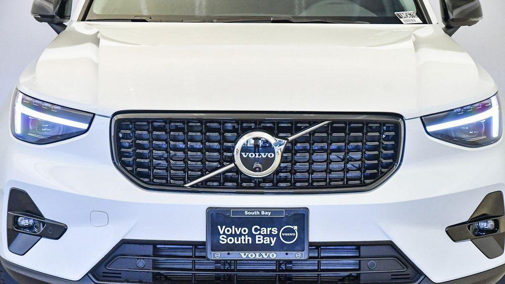 new 2026 Volvo XC40 car, priced at $46,425