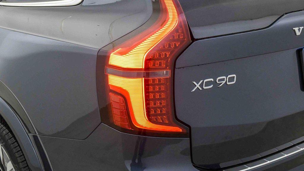 new 2026 Volvo XC90 car, priced at $71,825