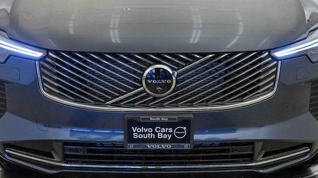 new 2026 Volvo XC90 car, priced at $71,825