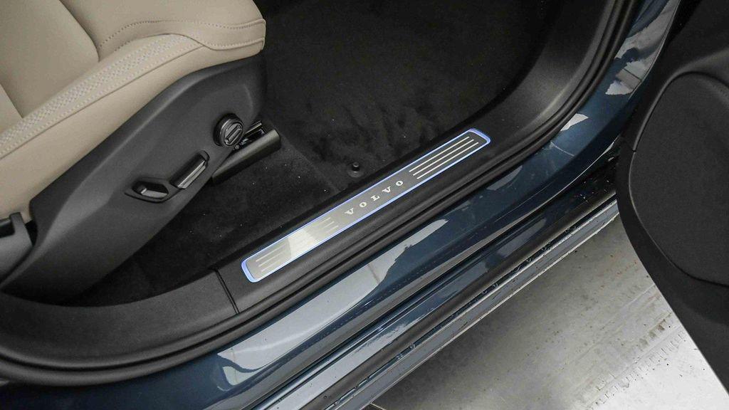 new 2026 Volvo XC90 car, priced at $71,825