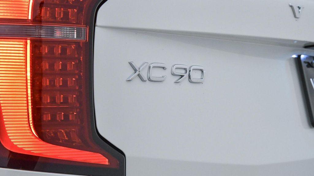 new 2025 Volvo XC90 car, priced at $73,945