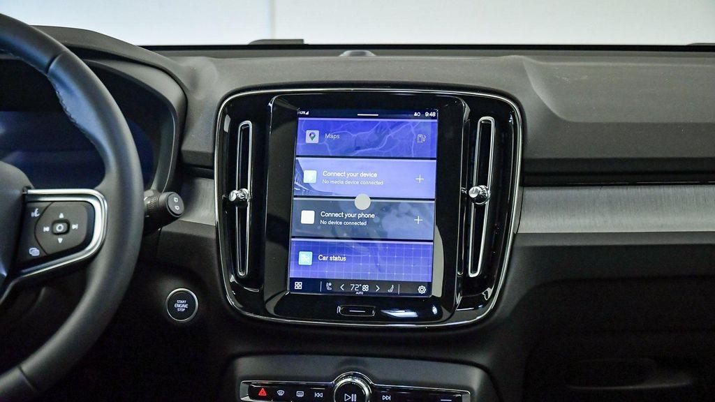 new 2025 Volvo XC40 car, priced at $48,335