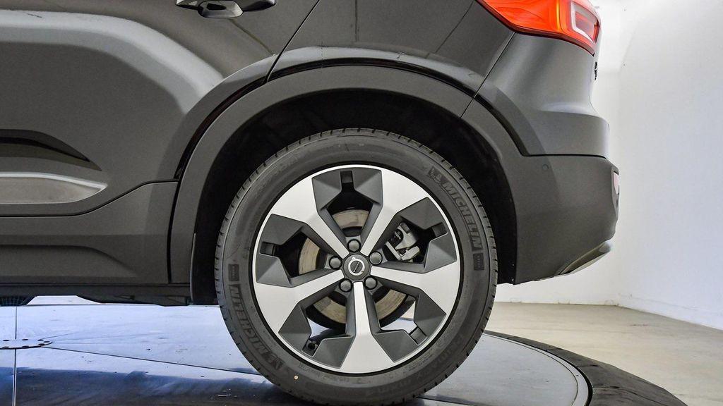 new 2025 Volvo XC40 car, priced at $48,335