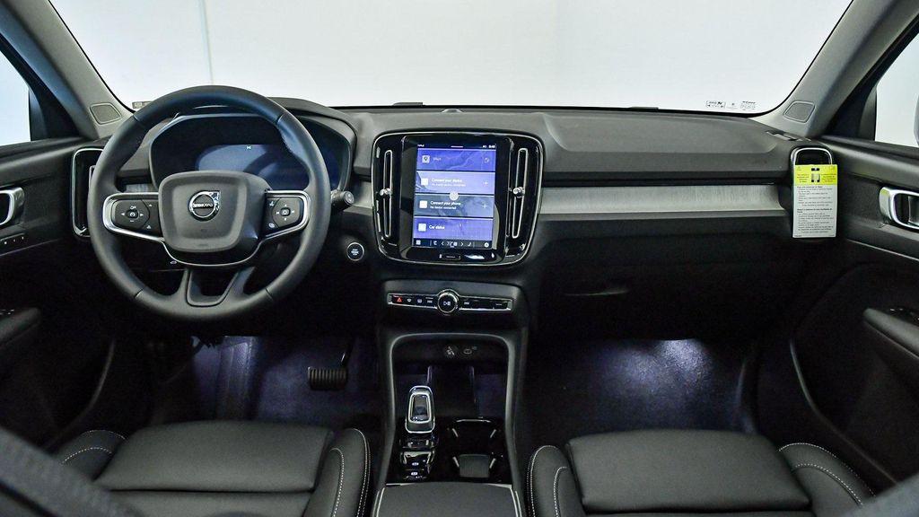 new 2025 Volvo XC40 car, priced at $48,335