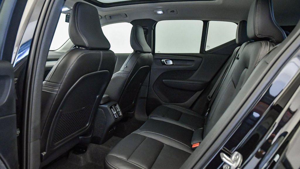 new 2025 Volvo XC40 car, priced at $48,335