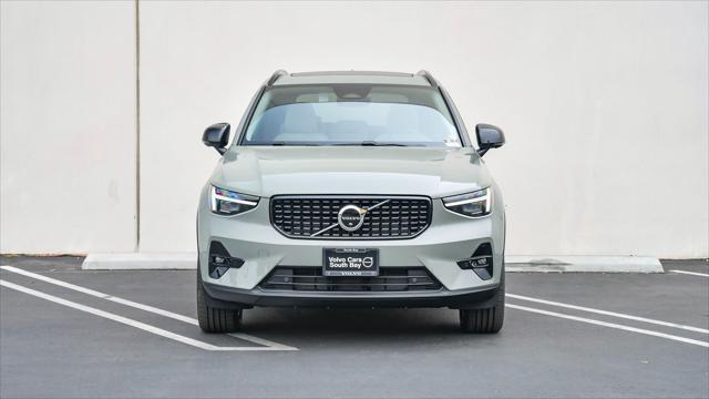 new 2025 Volvo XC40 car, priced at $48,315