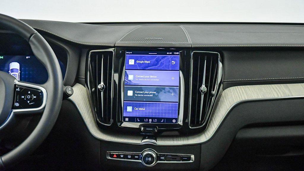 used 2022 Volvo XC60 car, priced at $33,164