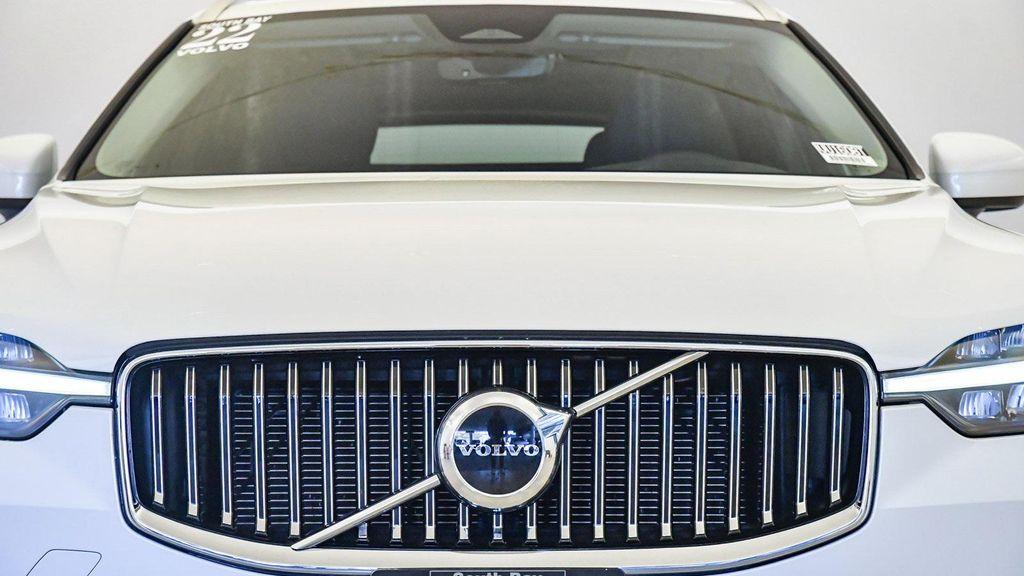 used 2022 Volvo XC60 car, priced at $33,164