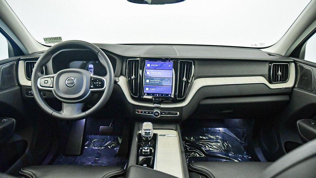 used 2022 Volvo XC60 car, priced at $33,164