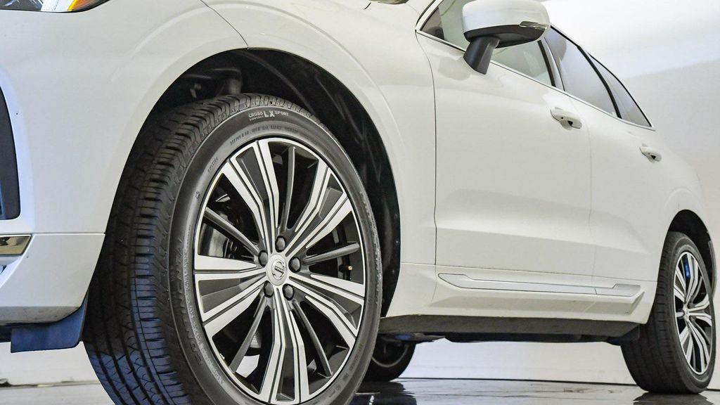 used 2022 Volvo XC60 car, priced at $33,164