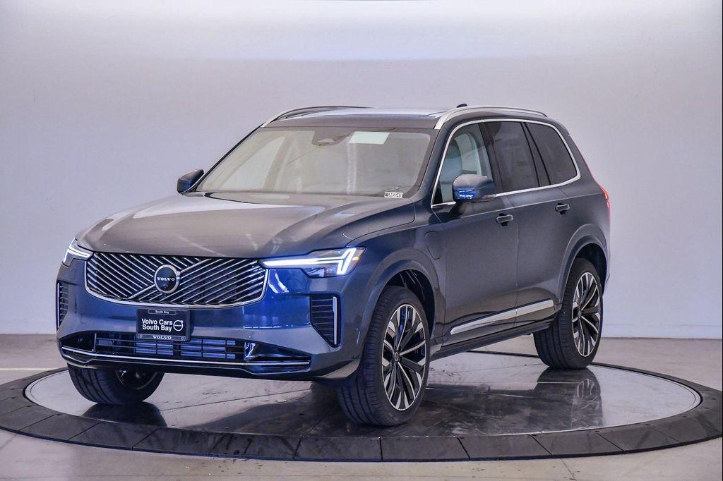 new 2026 Volvo XC90 Plug-In Hybrid car, priced at $85,625