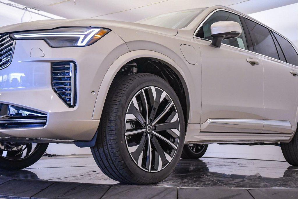 new 2026 Volvo XC90 Plug-In Hybrid car, priced at $81,875