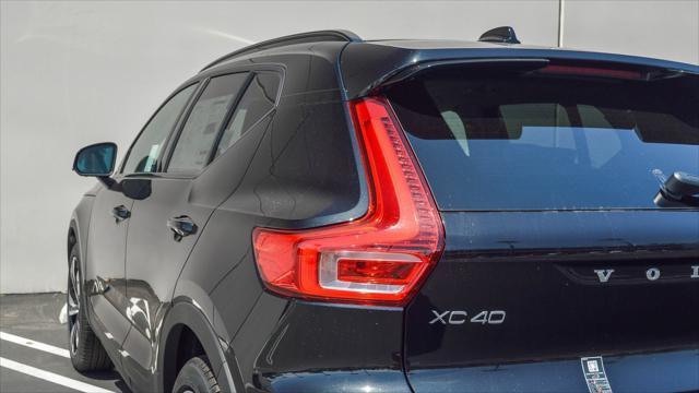 new 2025 Volvo XC40 car, priced at $50,025