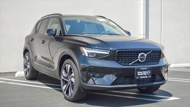 new 2025 Volvo XC40 car, priced at $50,025