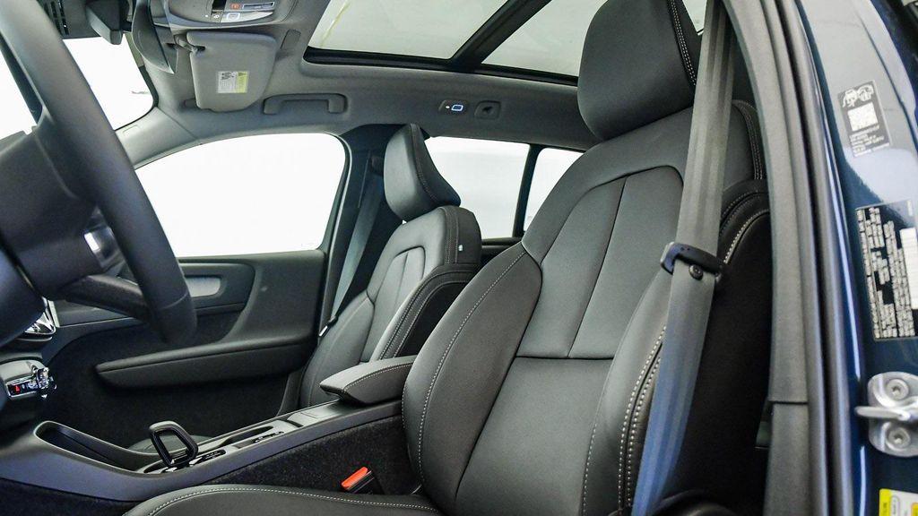 new 2026 Volvo XC40 car, priced at $45,995