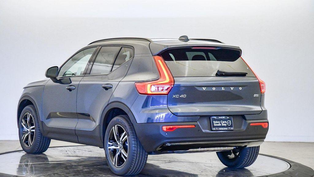 new 2026 Volvo XC40 car, priced at $45,995
