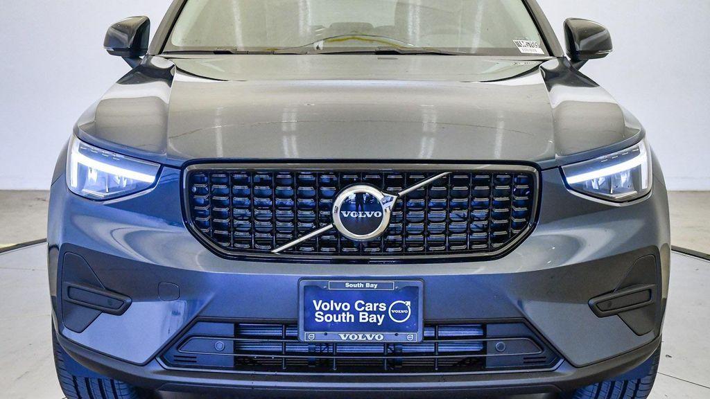 new 2026 Volvo XC40 car, priced at $45,995